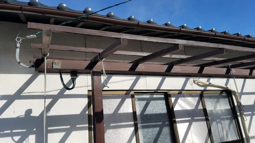 古い波板撤去 木部塗装