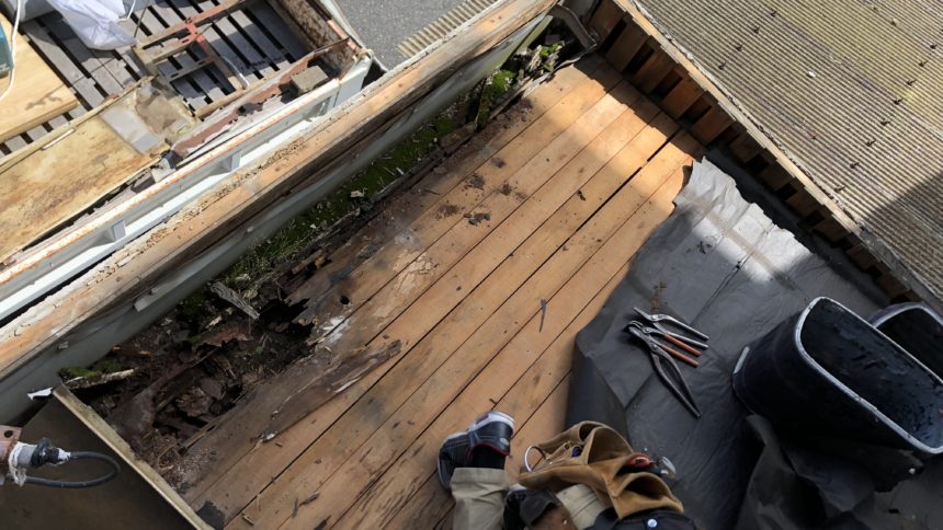 雨漏り改修工事 屋根板金工事