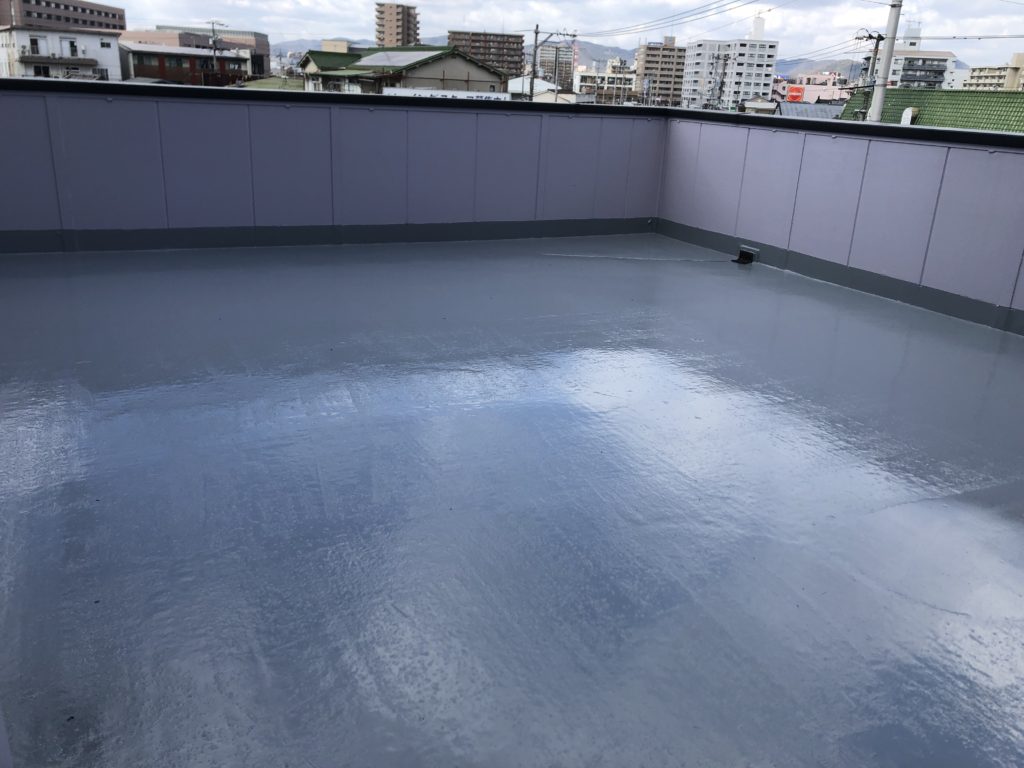 屋上防水　ウレタン塗膜防水　遮熱トップコート